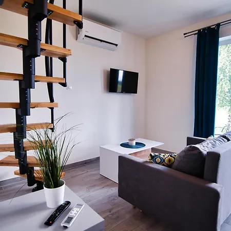 House Of Energy - Zator Przeciszow Apartment Exterior photo